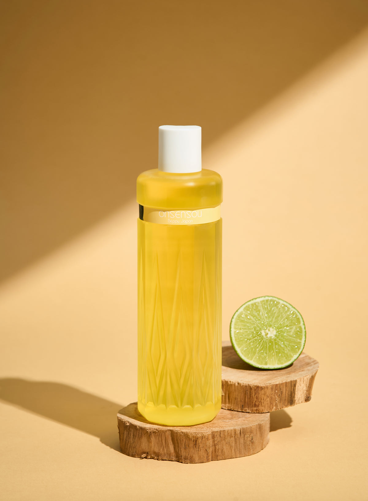Shampoo Onsensou Kabosu Humectante y Reparador 300 mL